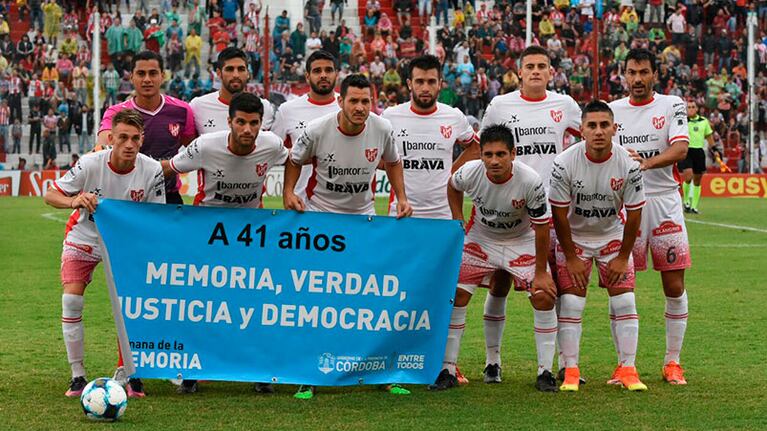 La Gloria estuvo arriba, pero terminó lamentándose. Foto: Lucio Casalla / ElDoce.tv.