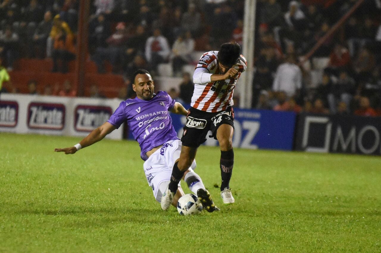 La Gloria no logró meter dos victorias al hilo como local y terminó 1-1. Foto: Lucio Casalla / ElDoce.tv.