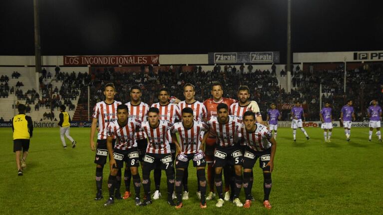 La Gloria no logró meter dos victorias al hilo como local y terminó 1-1. Foto: Lucio Casalla / ElDoce.tv.