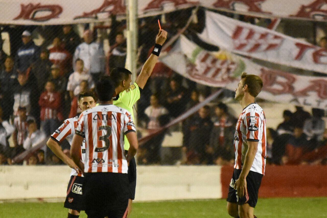 La Gloria no logró meter dos victorias al hilo como local y terminó 1-1. Foto: Lucio Casalla / ElDoce.tv.