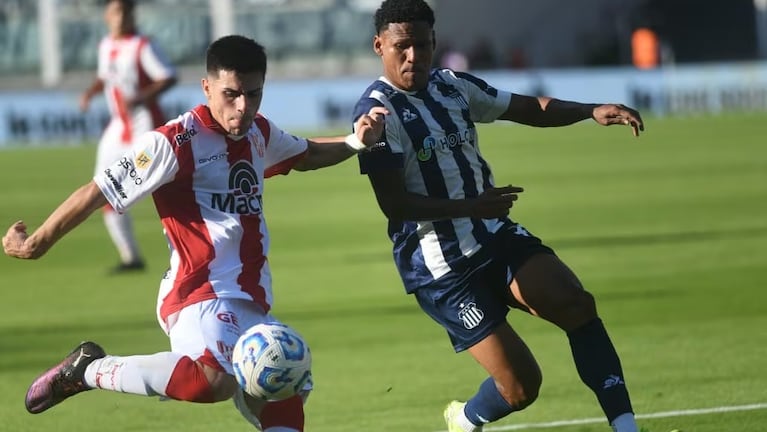 La Gloria venció a la T en el último enfrentamiento entre ambos.