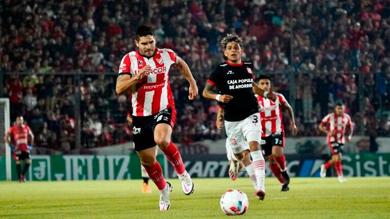 La "Gloria" y el "Santo", a mano. Foto: Prensa Instituto.