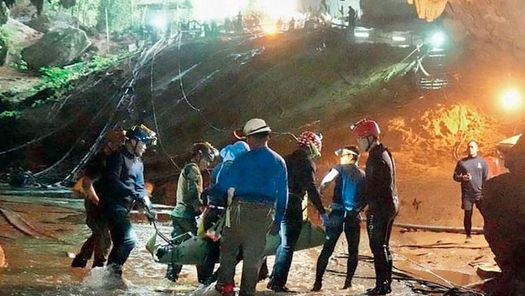 La gran mentira: un libro reveló cómo rescataron a los niños de la cueva en Tailandia