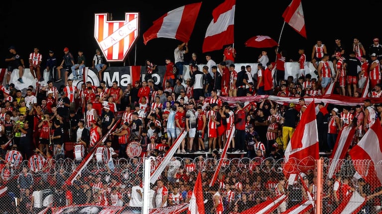 La hinchada de Instituto, expectante ante el clásico con Talleres.