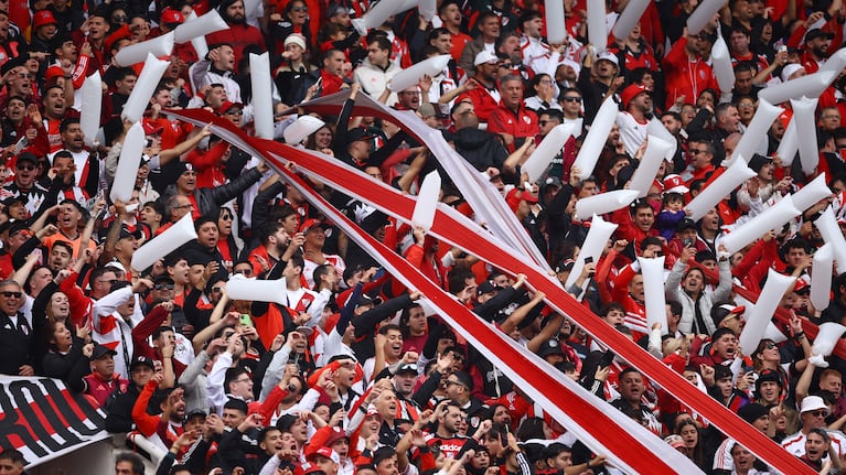 La hinchada de River dirá presente en el estadio Kempes ante Belgrano. REUTERS/Agustin Marcarian