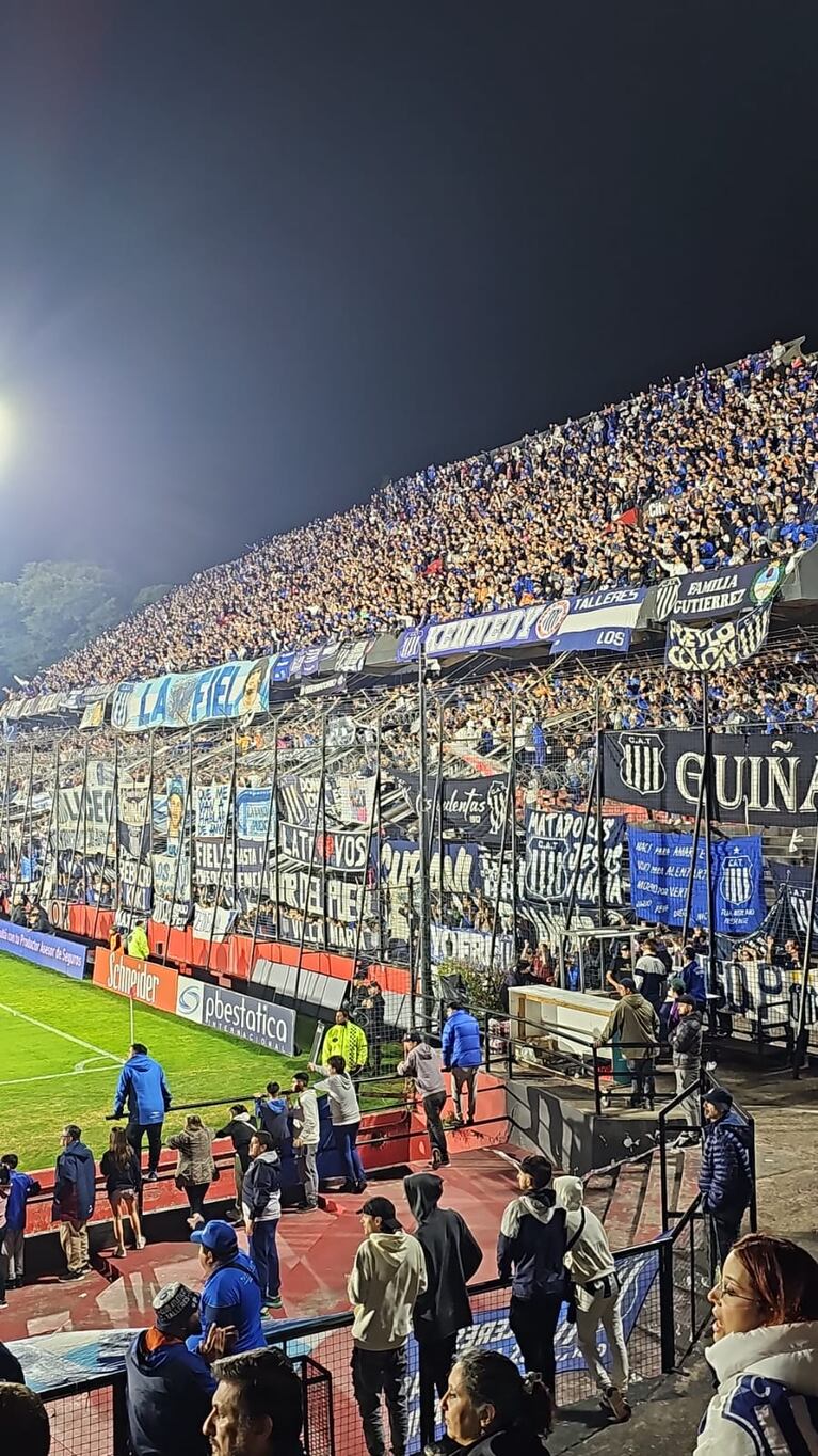 La hinchada de Talleres fue local.