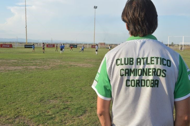 La hinchada visitante está prohibida en los partidos de la Liga cordobesa de Fútbol.