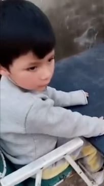 La historia de un niño de 3 años que nació con parálisis cerebral y sueña con un saludo de Euge Quevedo