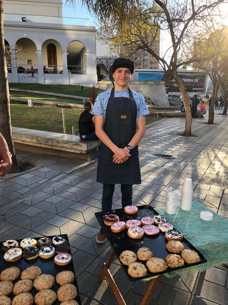 La historia del estudiante de las donas y las galletas de avena verde del Buen Pastor