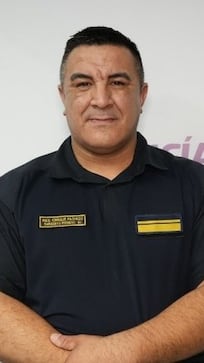 La historia del Policía viral enharinado en la fiesta chayera del Festival de Jesús María