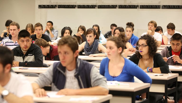 La IA señaló las tres carreras que hay que dejar de estudiar.