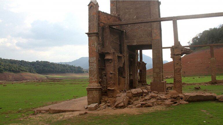 La iglesia del pueblo resurgió tras la sequía. Foto: Gobernación de Táchira