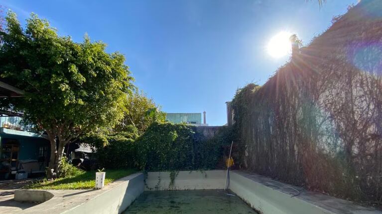 La imagen de la piscina de la casa.