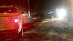 La imagen del operativo: la conductora llevaba al joven en el baúl del Corsa. / Foto: La Arena