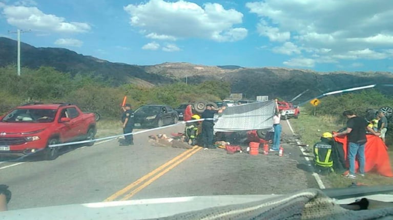 La imagen tomada desde el camión que circulaba en el mismo sentido que el Sandero.