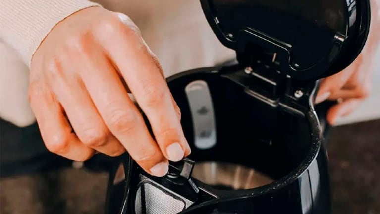 La importancia de desinfectar la pava eléctrica.