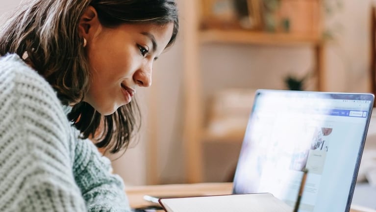 La iniciativa busca ampliar oportunidades de formación con modalidad virtual.
