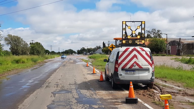 La inundación afectó a la ruta nacional 9 sur y a los campos de la zona.