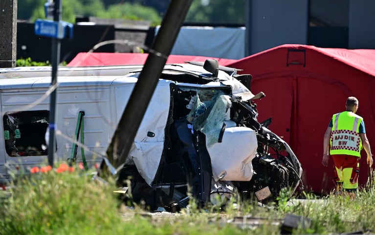 La investigación indica que las barreras estaban bajas al momento de la tragedia.