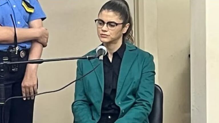 La investigadora, en el banquillo.