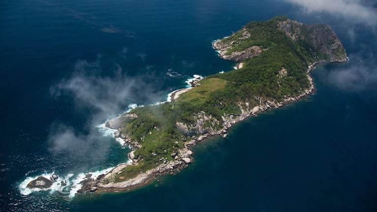 La isla está a poco más de 30 kilómetros de San Pablo, en Brasil.