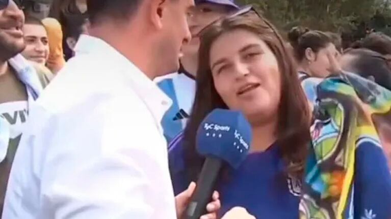 La joven de 21 años "picanteó" al intendente y terminó echada.