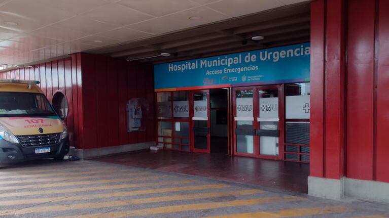 La joven de 29 años está internada en el Hospital de Urgencias. Foto: Pablo Olivarez / El Doce.