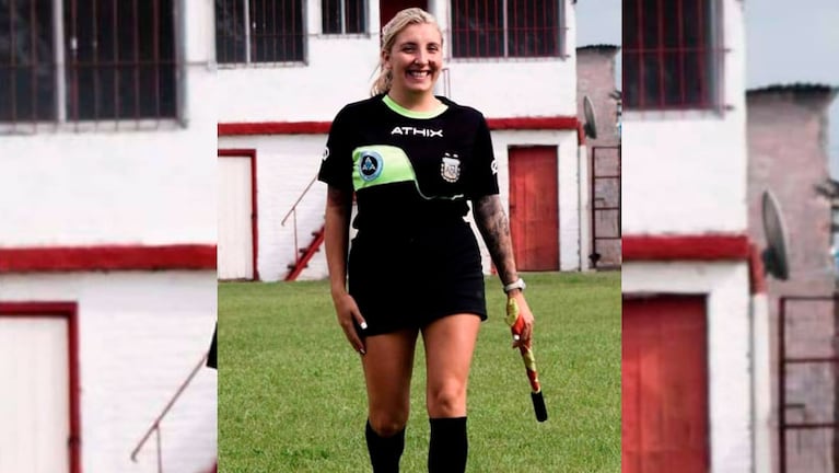 La joven dirige partidos de fútbol masculino y femenino.