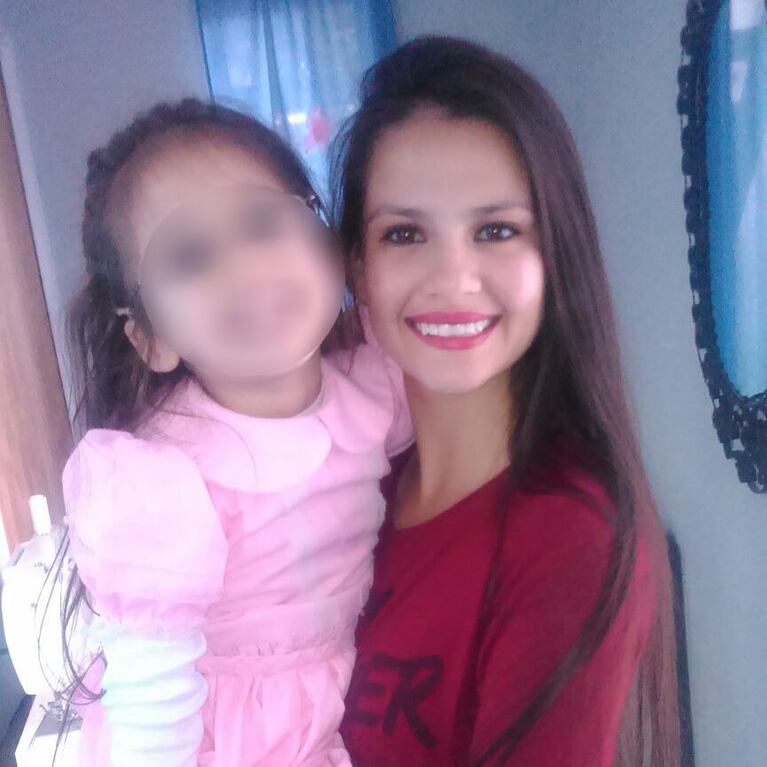 La joven está internada grave en el Hospital de Villa María.