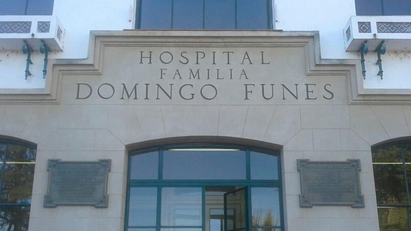 La joven madre apareció en el hospital con una hemorragia.