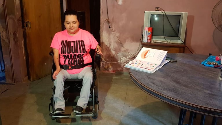 La joven vive en Villa Allende y pide soluciones para poder seguir estudiando. / Foto: ElDoce.tv