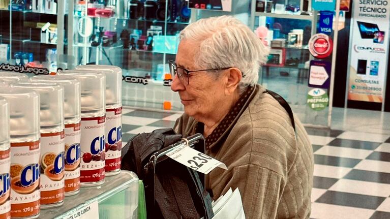 La jubilada que no podía pagar el aceite y ganó dinero. Foto: Mariana Asan.