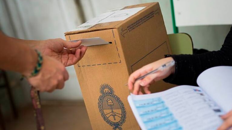 La Junta Electoral Nacional remarcó las condiciones para poder fiscalizar una elección.