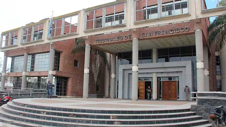 La Justicia de San Francisco determinó la indemnización millonaria para dos niñas abusadas y su madre.