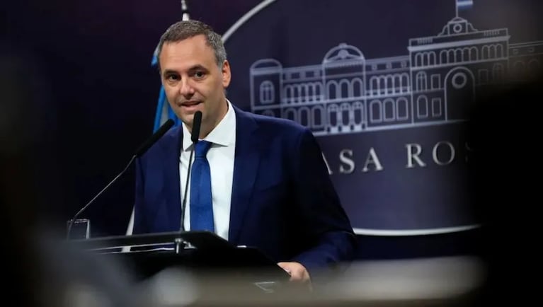 La Justicia investiga a Manuel Adorni en el marco de una causa por enriquecimiento ilícito.