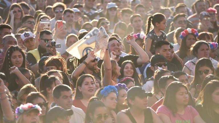 La juventud se prepara para recibir a la Primavera en Córdoba.