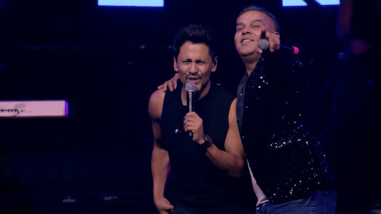 La Konga y Grupo Red reviven el hit viral de TikTok en el Arena Buenos Aires.