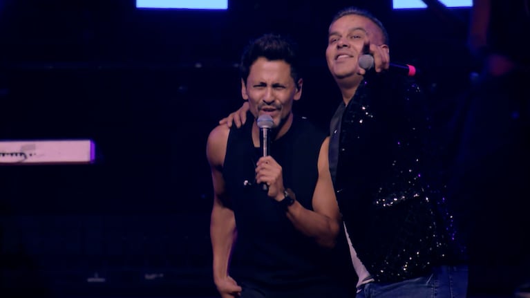 La Konga y Grupo Red reviven el hit viral de TikTok en el Arena Buenos Aires.