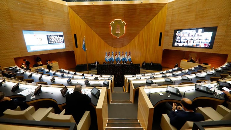 La Legislatura de Córdoba convirtió en ley el régimen sancionatorio excepcional.