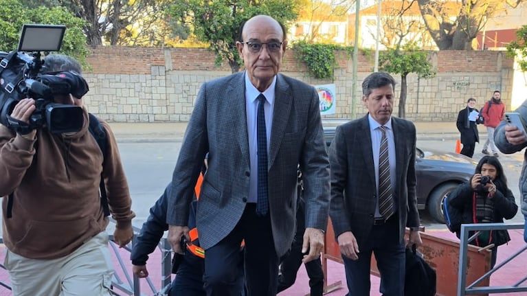 La llegada del ex legislador a tribunales. Foto: El Doce.