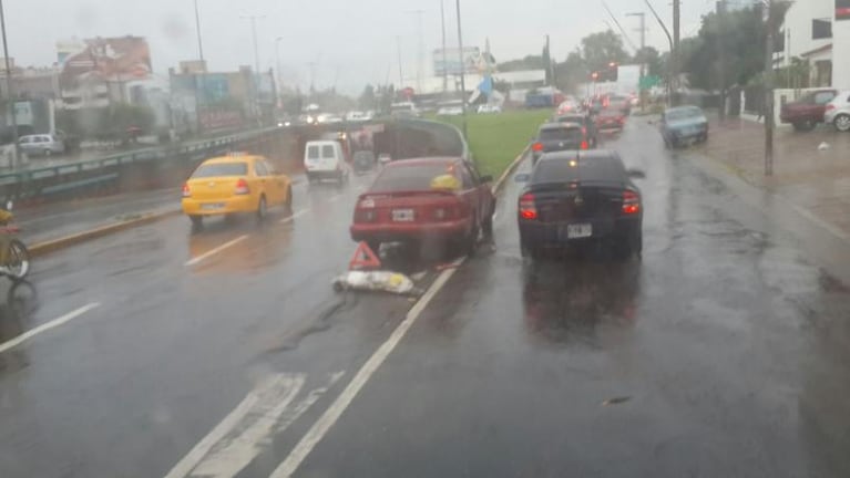 La lluvia complicó a los vecinos de la ciudad