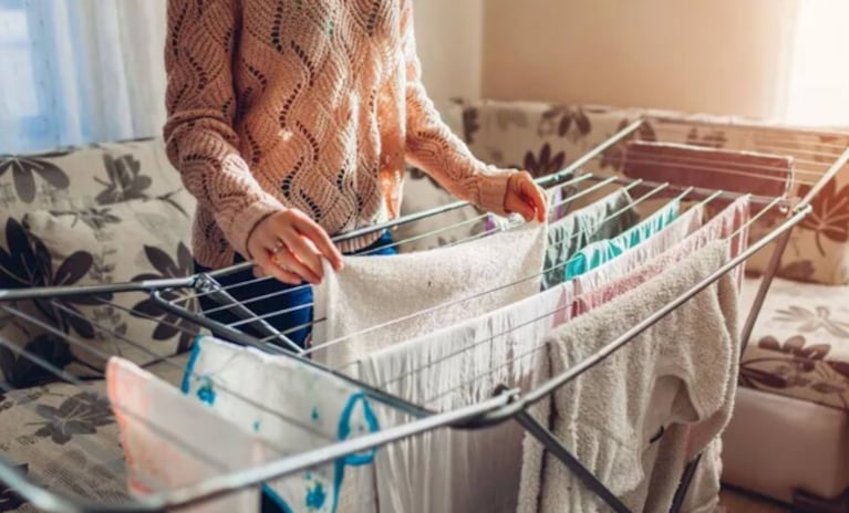 La lluvia impide que la ropa se seque bien y suele quedar con olor a humedad.