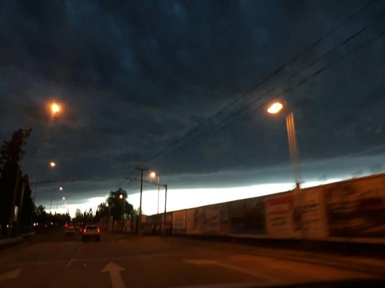 La lluvia llegó otra vez: hay alerta para Córdoba