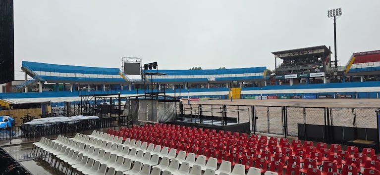 La lluvia no cesa en Jesús María y se suspendió la primera noche del Festival.