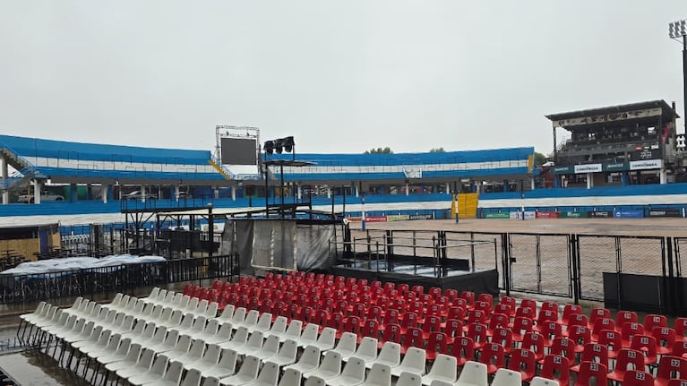La lluvia no cesa en Jesús María y se suspendió la primera noche del Festival.