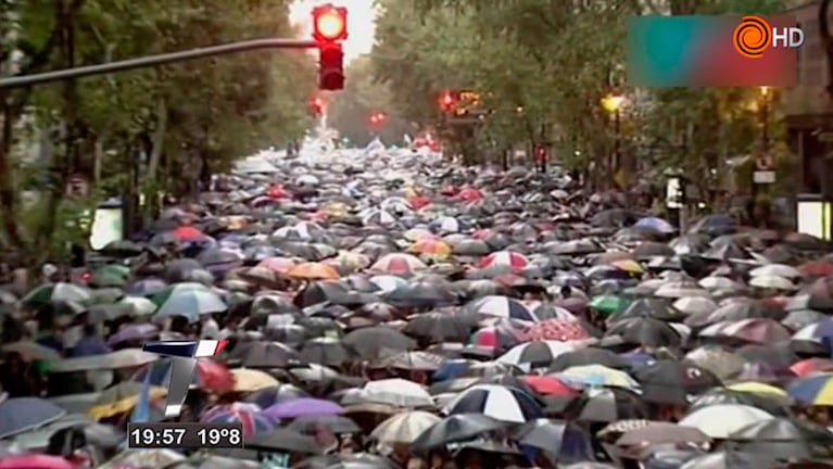 La lluvia no impidió que se movilize una multitud