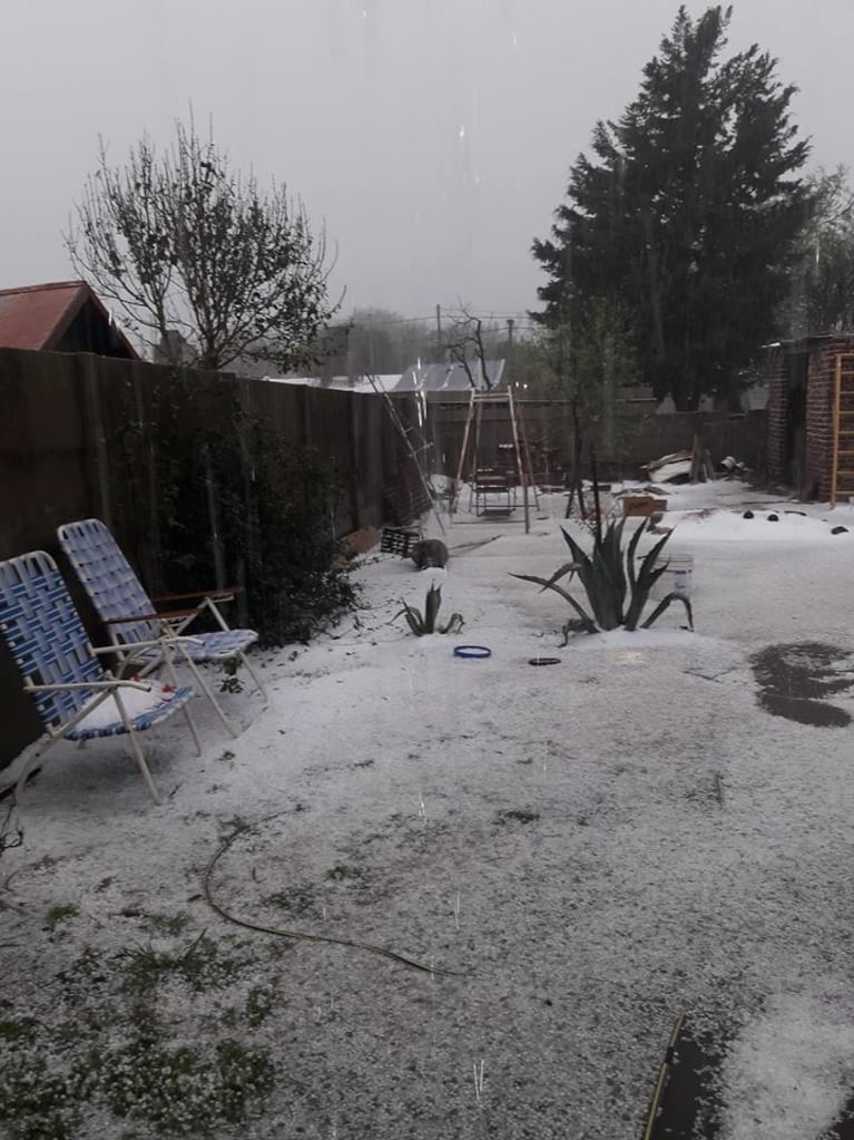 La localidad del sur cordobés se tiñó de blanco. Foto enviada a El Doce y Vos.