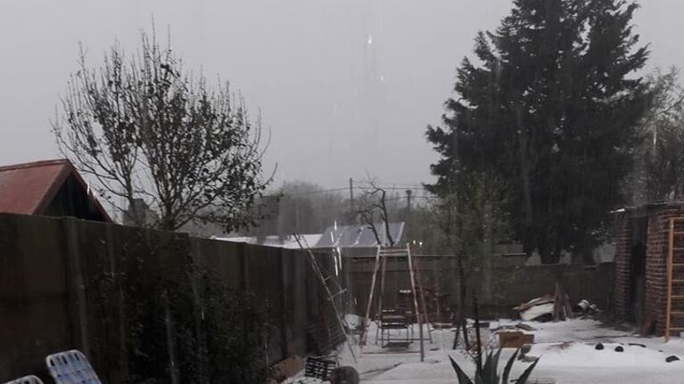 La localidad del sur cordobés se tiñó de blanco. Foto enviada a El Doce y Vos.