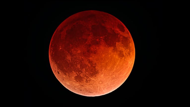 La Luna se verá roja durante el eclipse del 7 de septiembre.