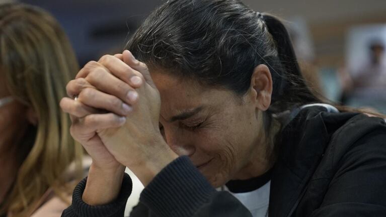 La madre de Blas no pudo contener las lágrimas.